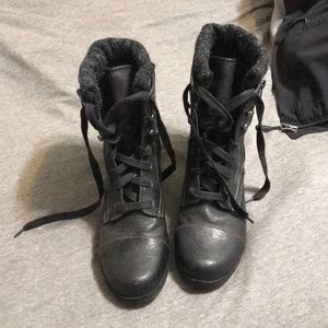 Black boots size 8.5